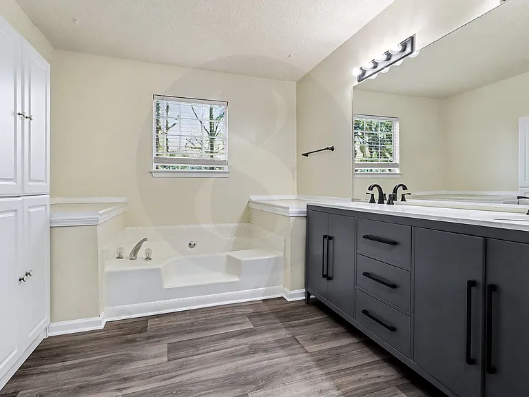 7134 Hazelwood Dr — Photo 15
