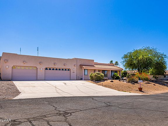 2nd image of 2675 Rainbow Ln