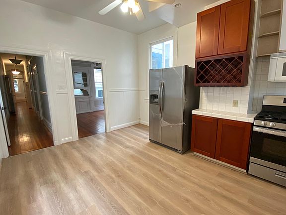 4th image of 1726 Hyde St #1726
