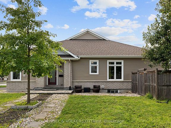 2nd image of 538 Silverbell Cres