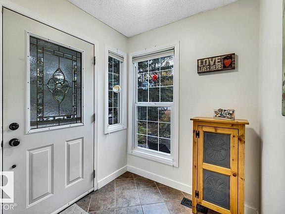 4th image of 6 Wakefield Pl