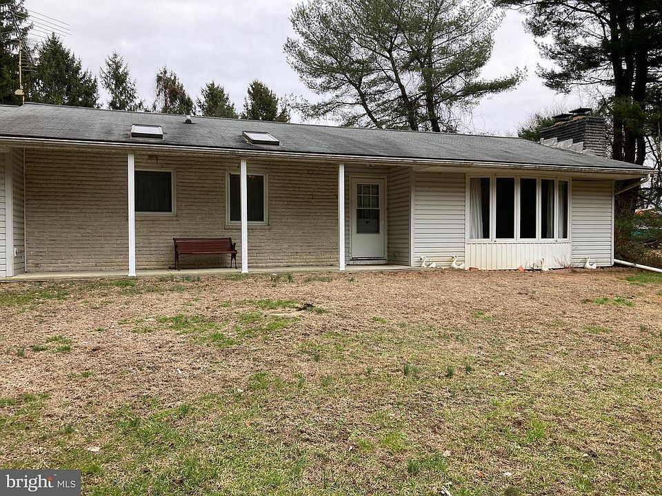 1st image of 107 Brabson Ln