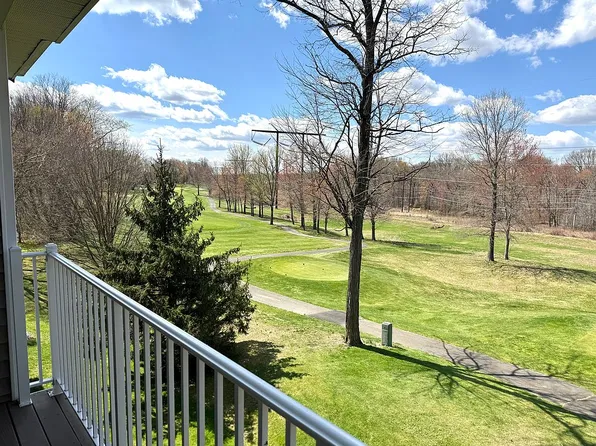 632 Saint Andrews Pl, Englishtown, NJ 07726