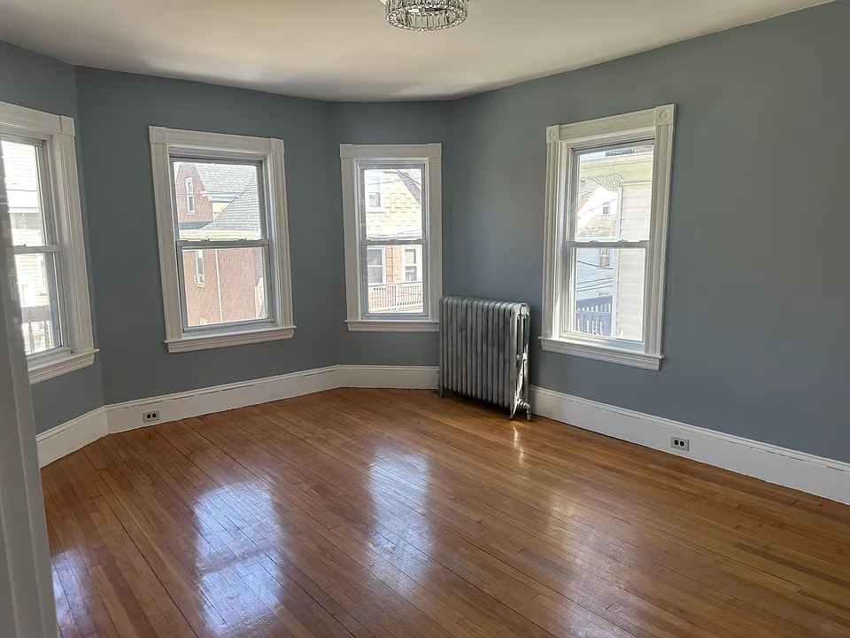 7 Gayland St #2