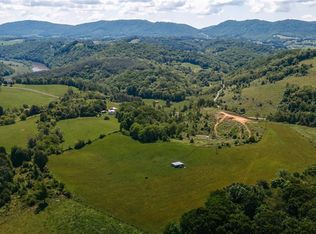 635 Farmers Fish Camp Rd, Sparta, NC 28675