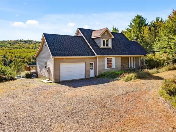 18 Hillview St, Kingsclear, NB E3E 1V1