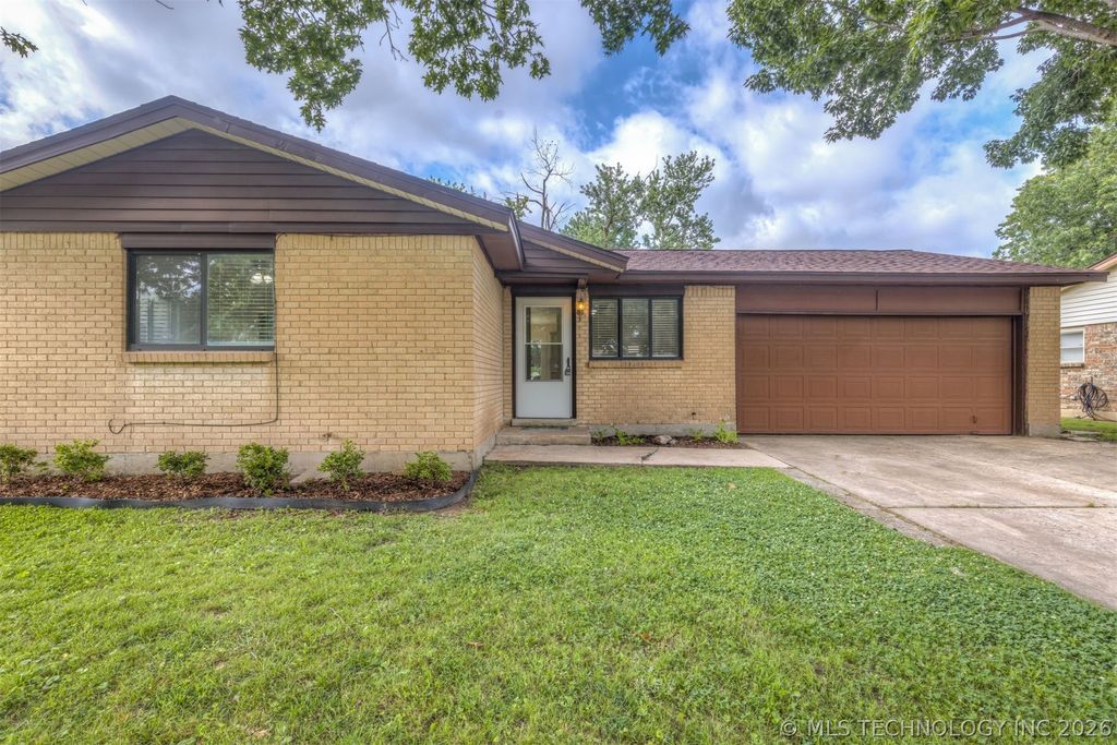 12152 E 21st Ct, Tulsa, OK - View 5