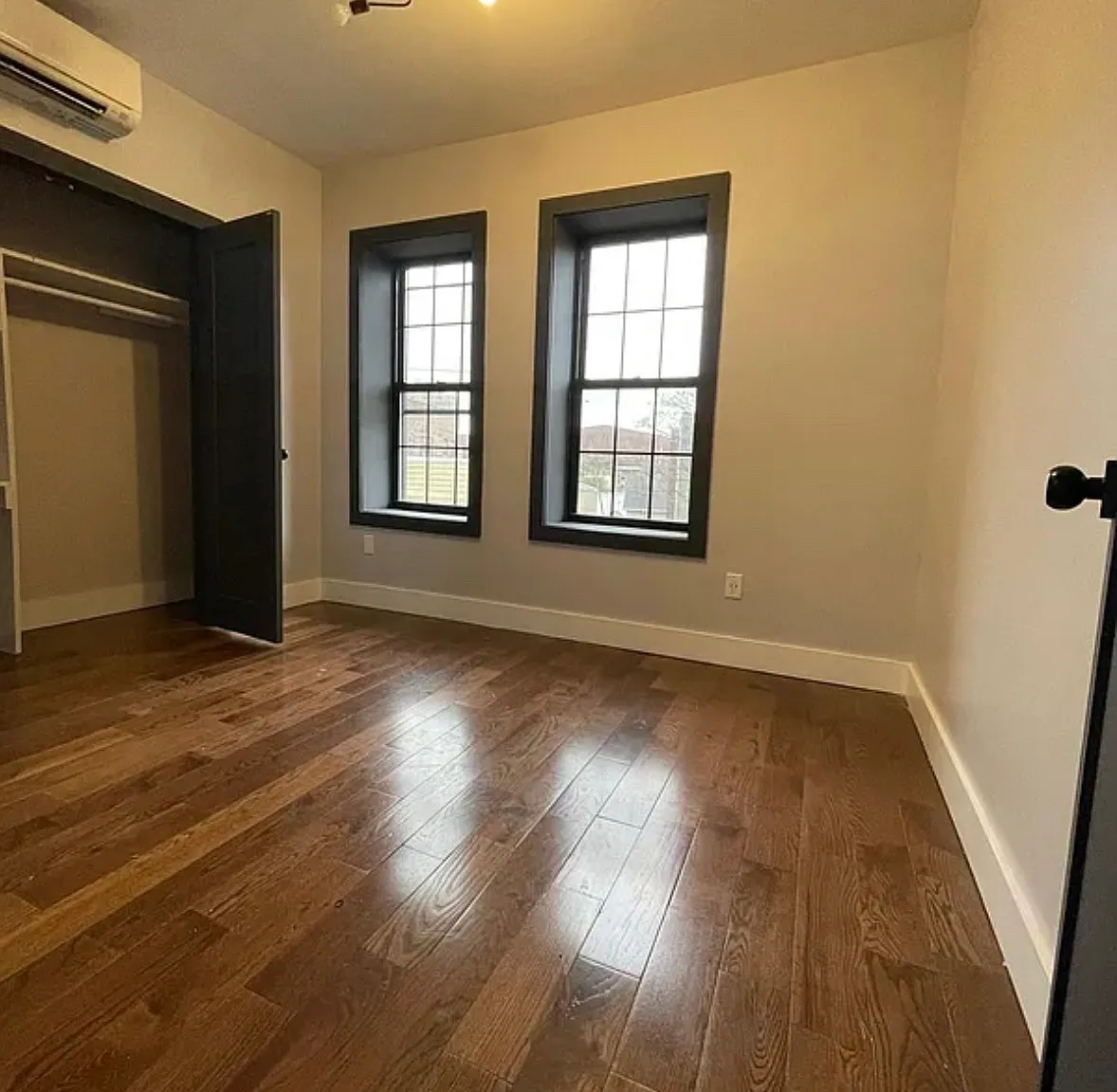2 bed, $2,500 — Photo 2