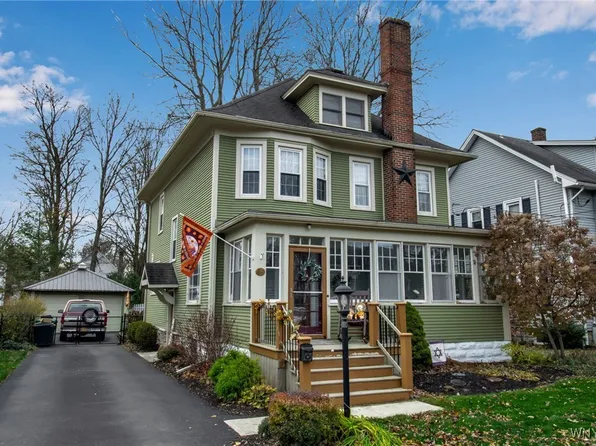 66 Highland Ave, Hamburg, NY 14075