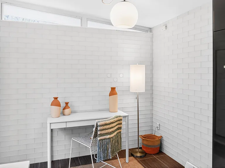 kitchen flex space