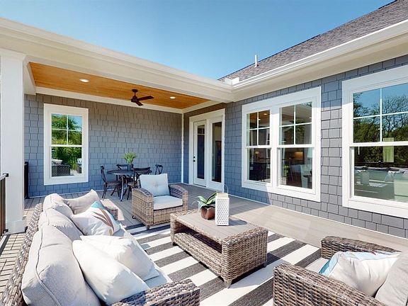 4th image of 7134 Traditions Turn