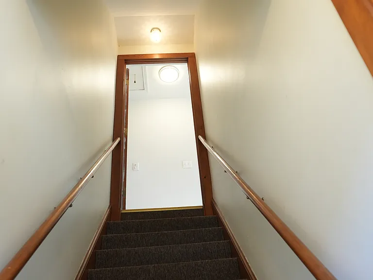 98 Main St #4 — Photo 10