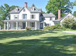 96 Wampanoag Rd, Warwick, RI 02818
