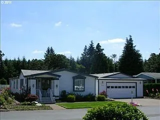 34726 Devonshire Dr photo 1