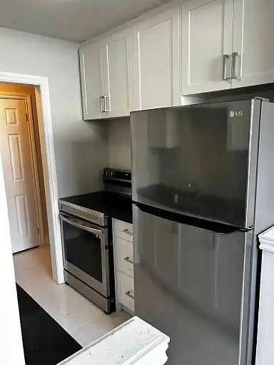 1st image of 326 Saguenay Ave #1A
