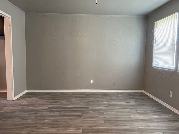 3rd image of 3028 SW 20th St