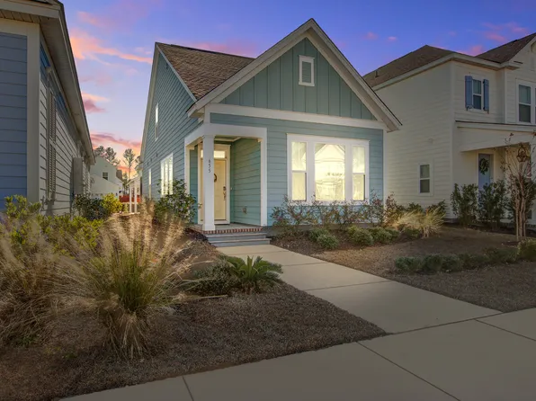 655 Blueway Ave, Summerville, SC 29486
