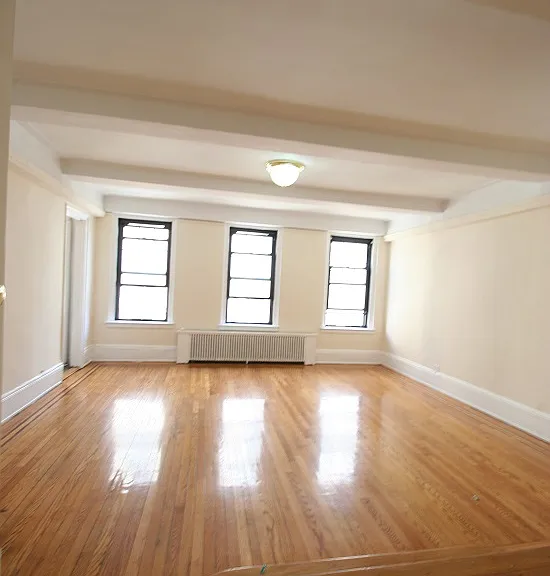 310 E 55th St #8BB — Photo 5