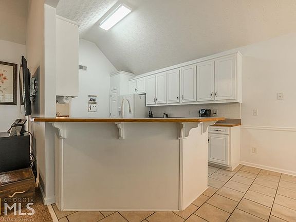5th image of 299 Blue Creek Ln