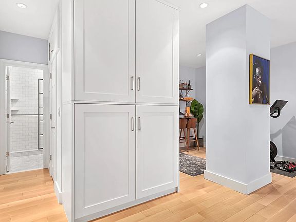 5th image of 720 Greenwich St APT 3E