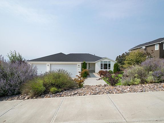 3rd image of 1252 Wheatridge Dr