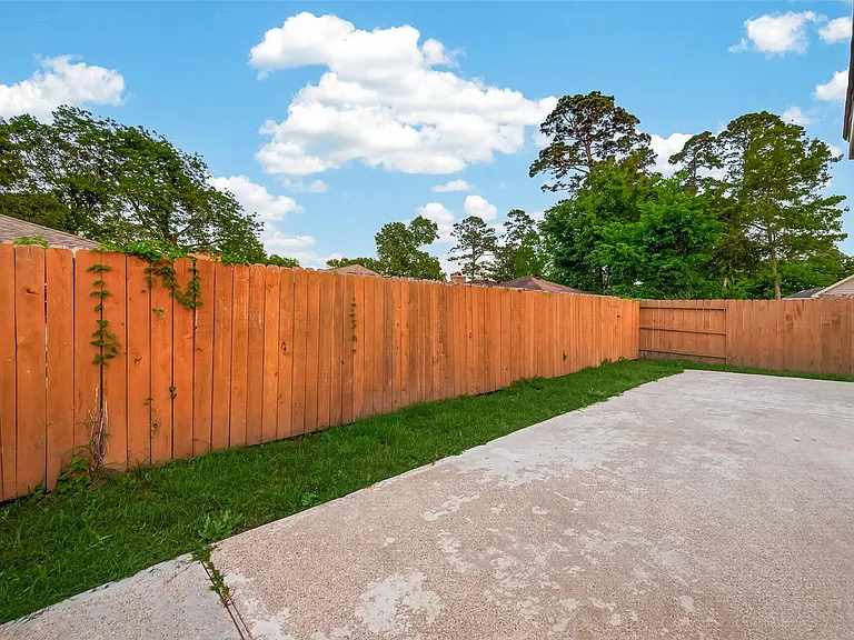 15918 Tug Ct — Photo 11