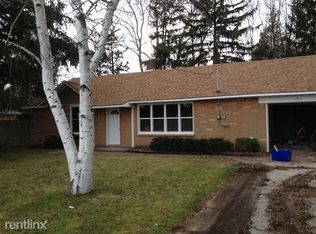 105 W Stark Dr, Saginaw, MI 48609