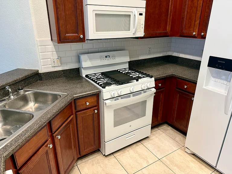 3030 Twinleaf Ave — Photo 9