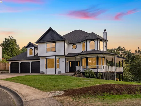 2724 NW 28th Cir, Camas, WA 98607