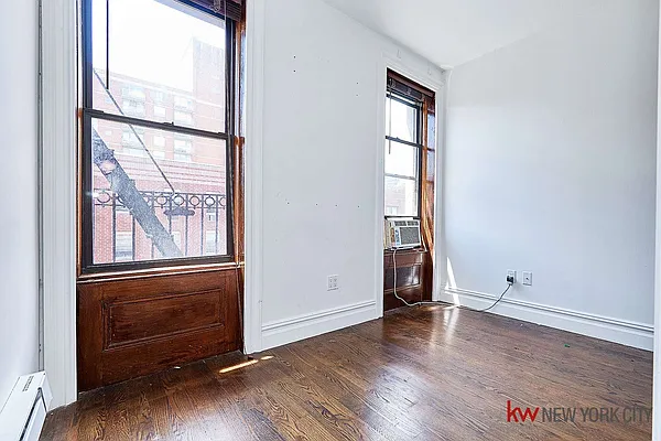 Rented by Keller Williams NYC | media 18