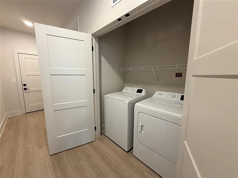District on the Etowah Apartments — Photo 101