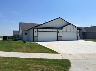 5196-5198 Honeylocust St, Wichita, KS 67226
