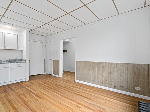 4th image of 1440 W Howard St #10MB