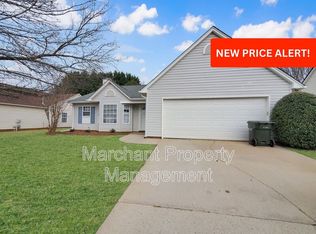 204 Big Fox Ln, Greer, SC 29650