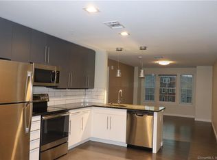 131 Buckingham St APT 202, Hartford, CT 06106