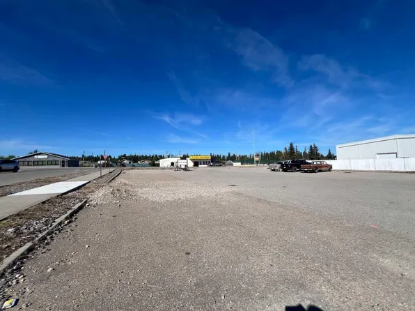 5625 4th Ave, Edson, AB T7E 1L6