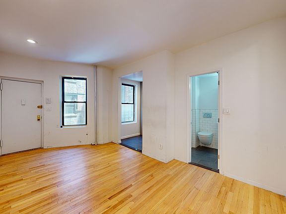 4th image of 417 E 65th St APT 13