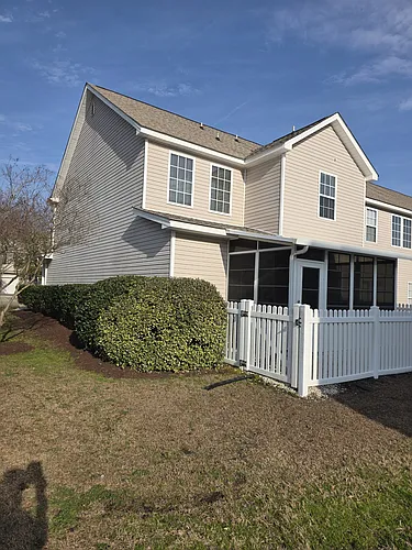 1041 Fairway Ln #1 Photo 1