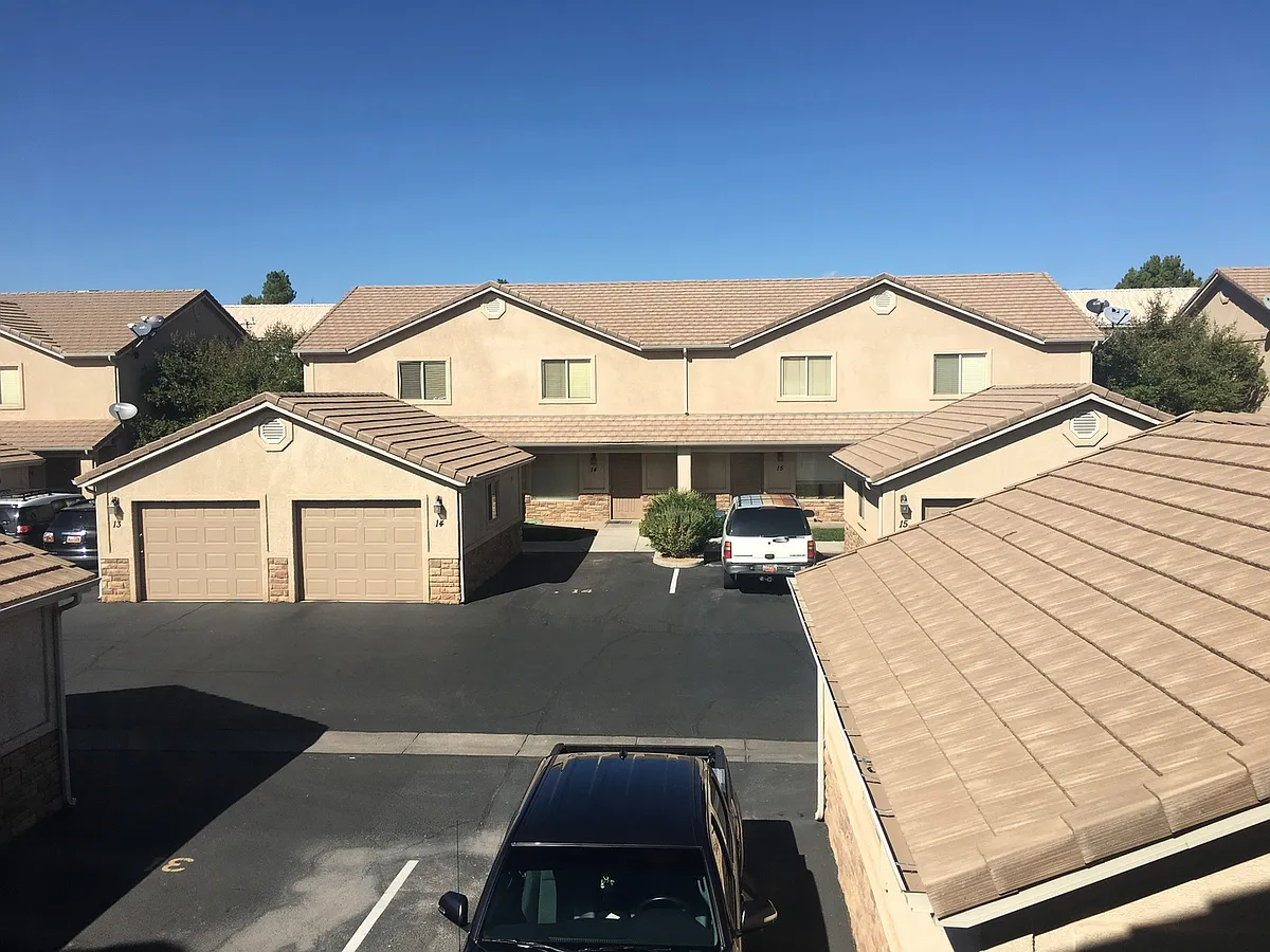 Building Photo - 1167 E 400 S #30