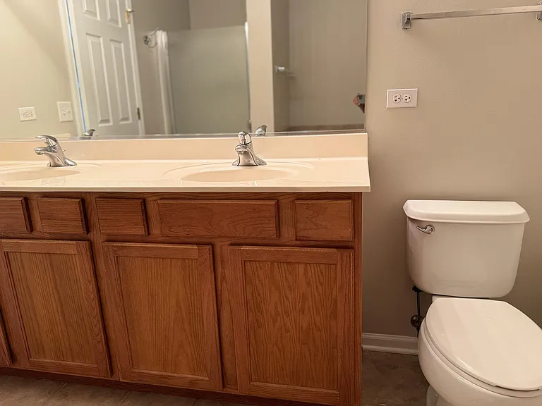 2361 Sunshine Ln — Photo 6