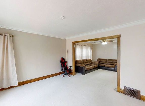 4th image of 4617 W Wrightwood Ave