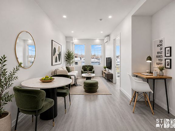 2nd image of 94 Weirfield St #3D