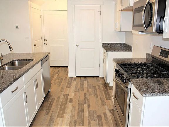 2nd image of 14924 S Beckenbauer Ave