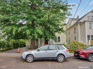 28 E Walnut St, Stamford, CT 06902