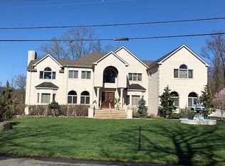 54 Stafford Rd, Colonia, NJ 07067