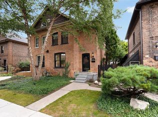 852 Monmouth Rd, Windsor, ON N8Y3L4