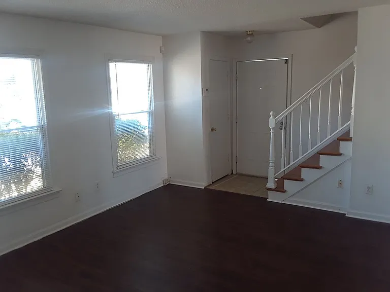 1232 S Lynnhaven Pkwy — Photo 7
