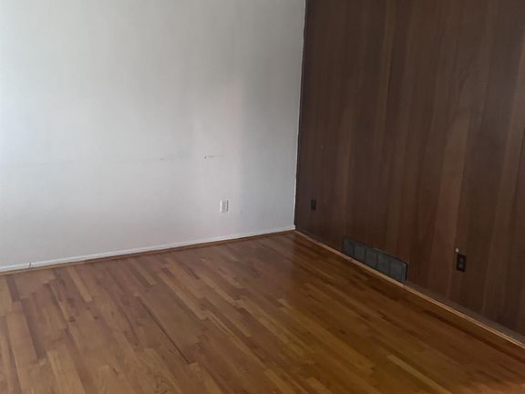 2nd image of 9350 Jericho Dr