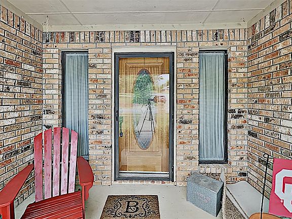 2nd image of 9800 Ravensway Dr
