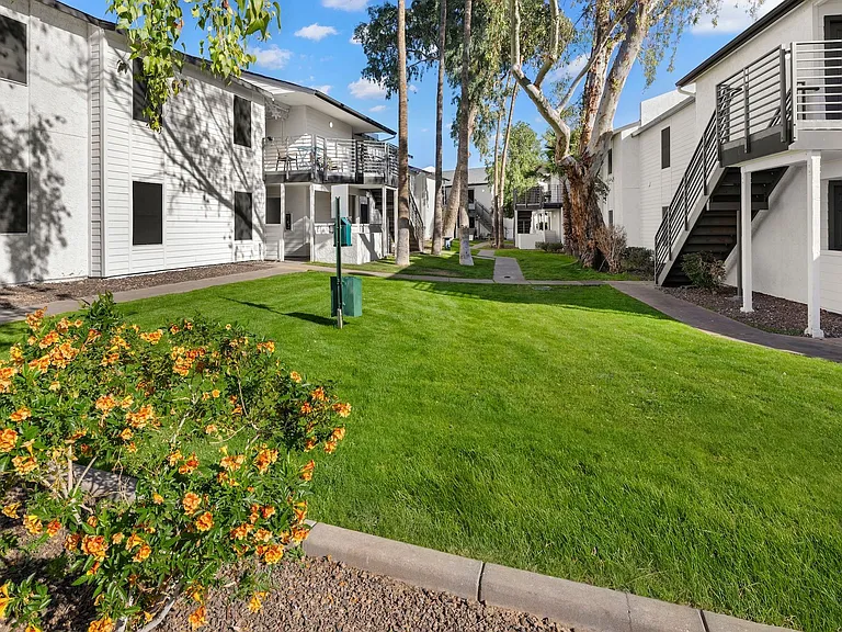 Jade Ridge Apartments — Photo 38